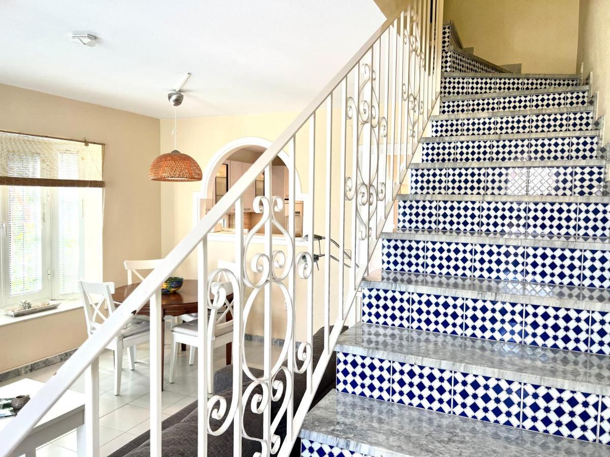 Fabulous Vacation In A 2 Bedroom Townhouse With 2 Terraces Overlooking The Sea, Suitable For 6 People 3 Swimming Pools Tennis And 200 Mts From The Sea El Faro Exteriör bild