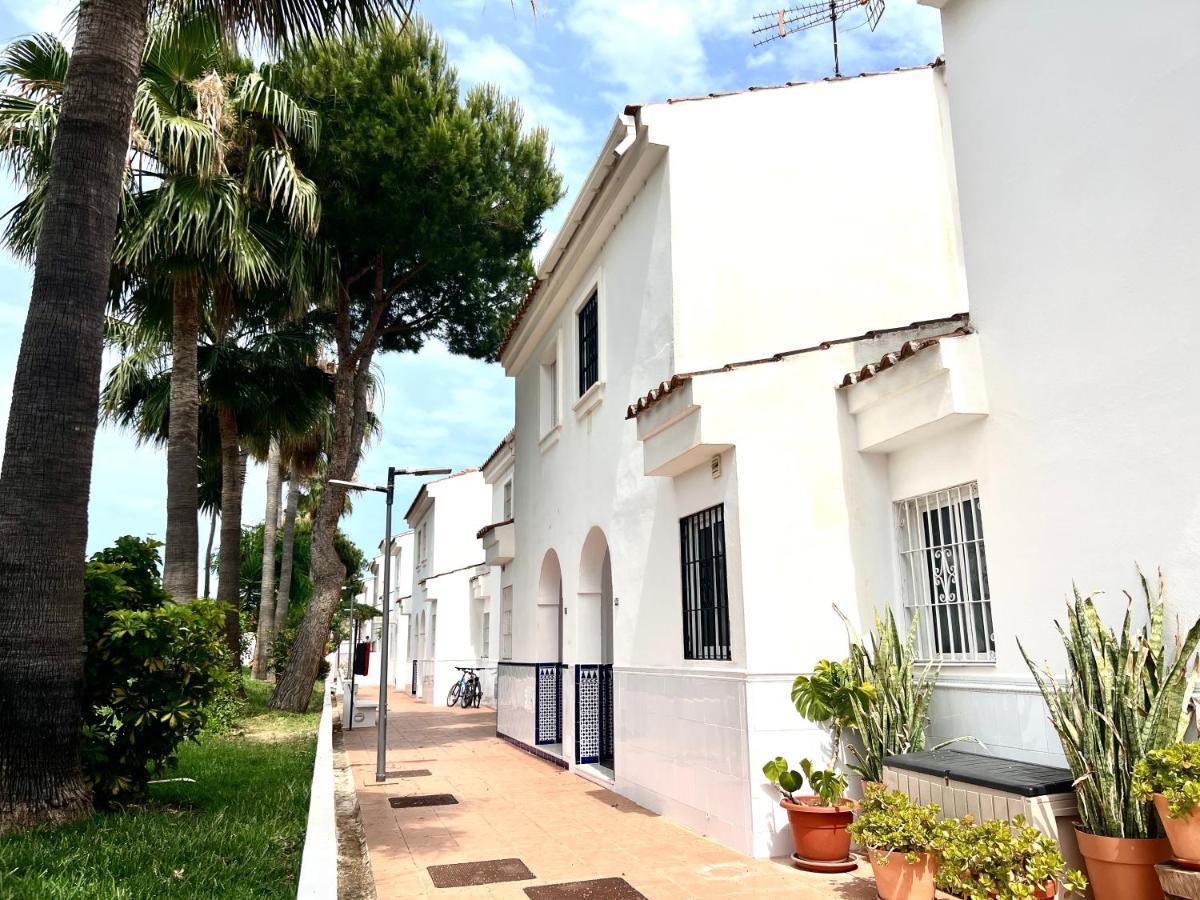 Fabulous Vacation In A 2 Bedroom Townhouse With 2 Terraces Overlooking The Sea, Suitable For 6 People 3 Swimming Pools Tennis And 200 Mts From The Sea El Faro Exteriör bild