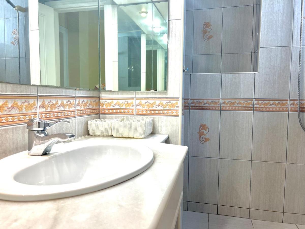 Fabulous Vacation In A 2 Bedroom Townhouse With 2 Terraces Overlooking The Sea, Suitable For 6 People 3 Swimming Pools Tennis And 200 Mts From The Sea El Faro Exteriör bild