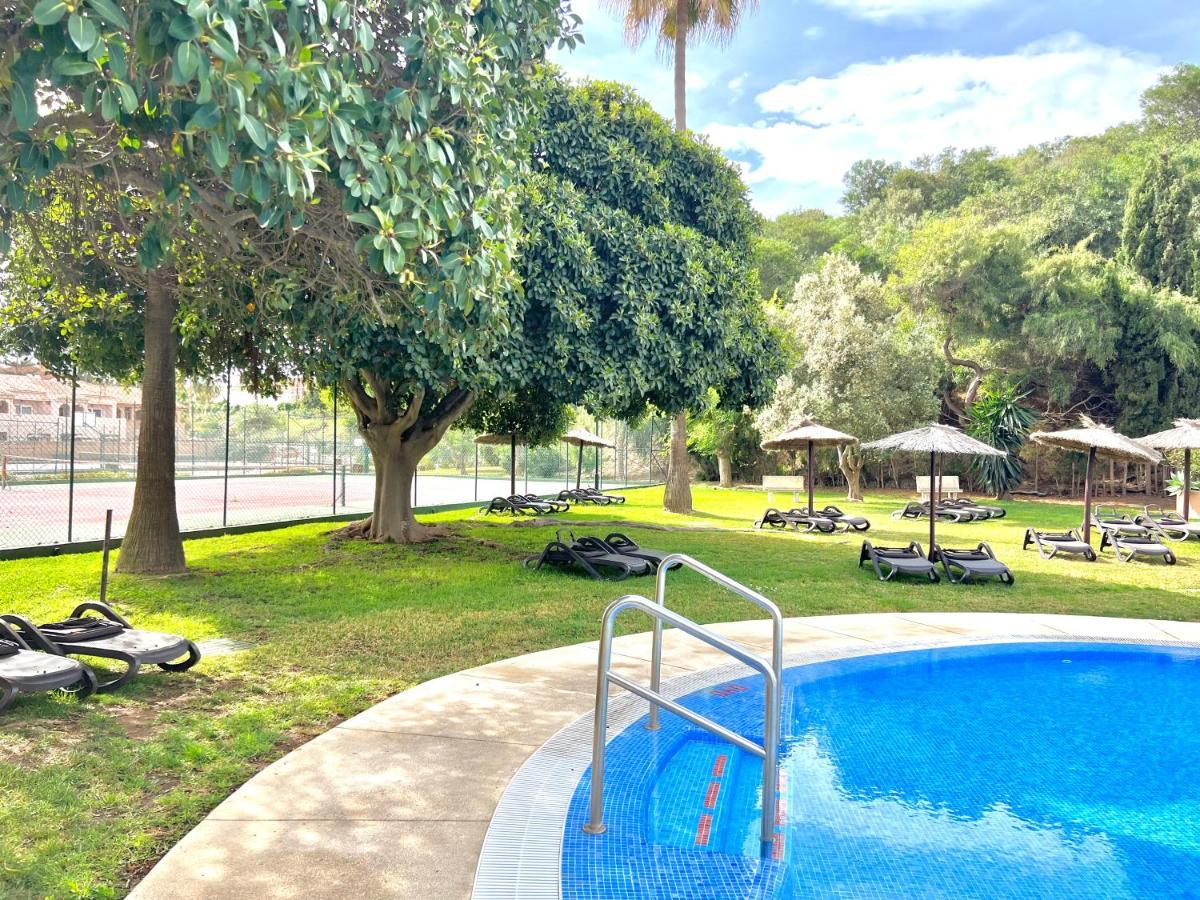 Fabulous Vacation In A 2 Bedroom Townhouse With 2 Terraces Overlooking The Sea, Suitable For 6 People 3 Swimming Pools Tennis And 200 Mts From The Sea El Faro Exteriör bild