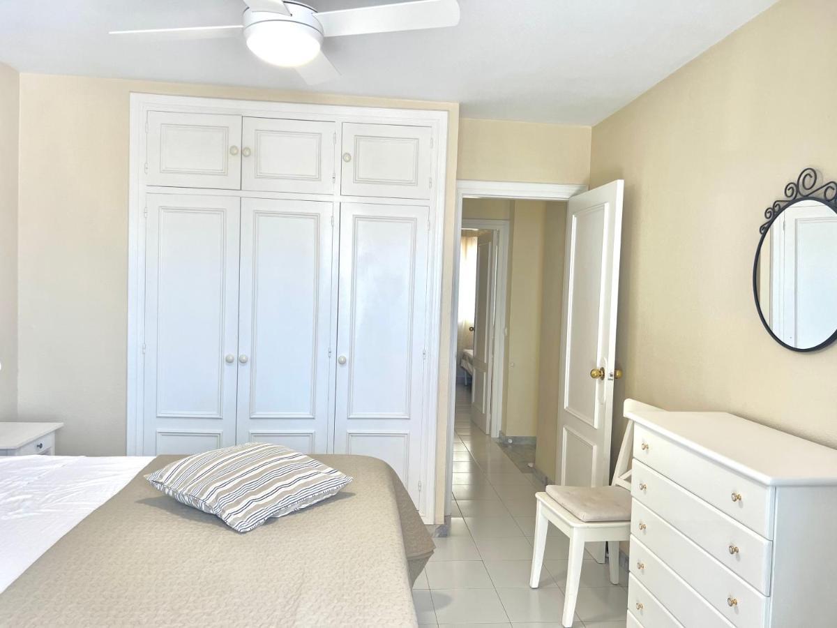 Fabulous Vacation In A 2 Bedroom Townhouse With 2 Terraces Overlooking The Sea, Suitable For 6 People 3 Swimming Pools Tennis And 200 Mts From The Sea El Faro Exteriör bild
